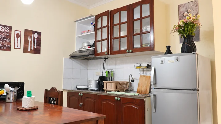 Private kitchen and dining space